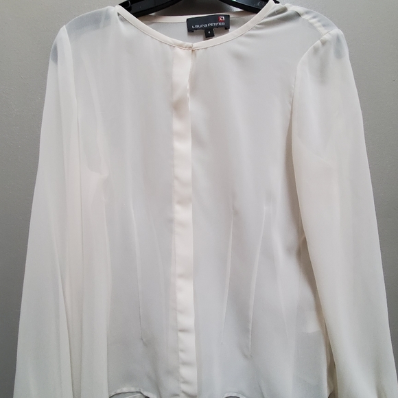 Multiple tops - Picture 8 of 12